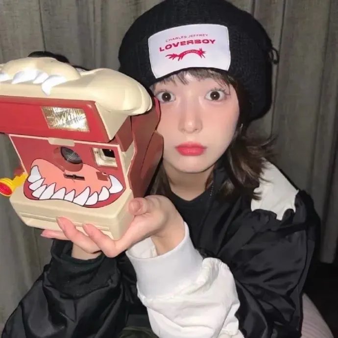 我才不会爱上契约女友